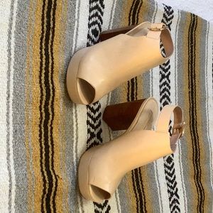 Top Shop Nude 4” Chunky Heel Sandals